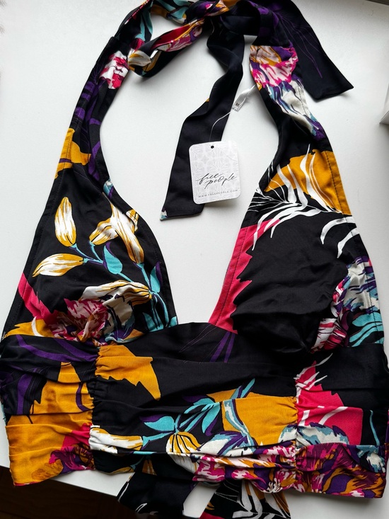 Free People Tops - FP Seraphina Floral Halter Crop Top
